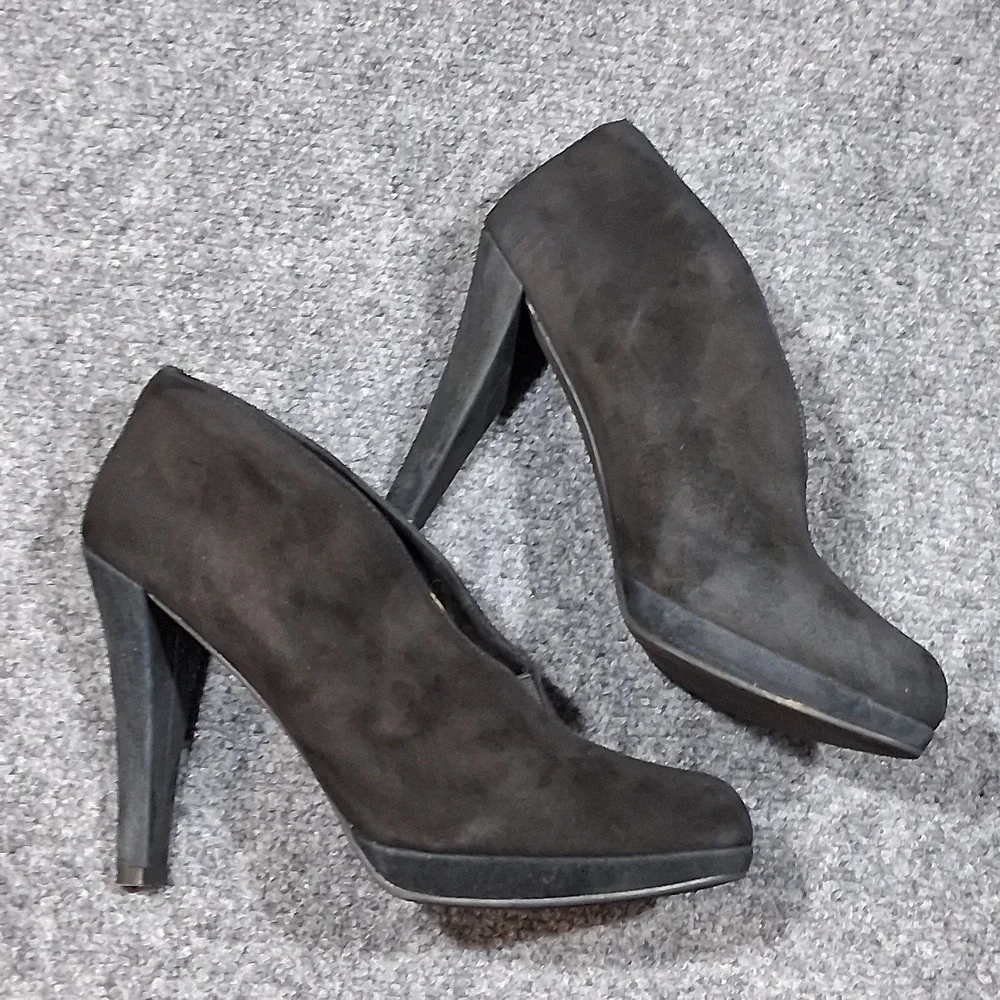 Michael Michael‎ Kors Black Suede V-Cut Platform Booties Pointed Toe Heels 8.5M